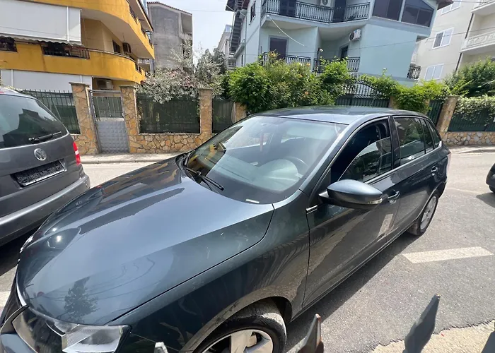 Class House * Tirana