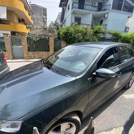 Class House * Tirana